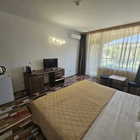 Elena Varna 544